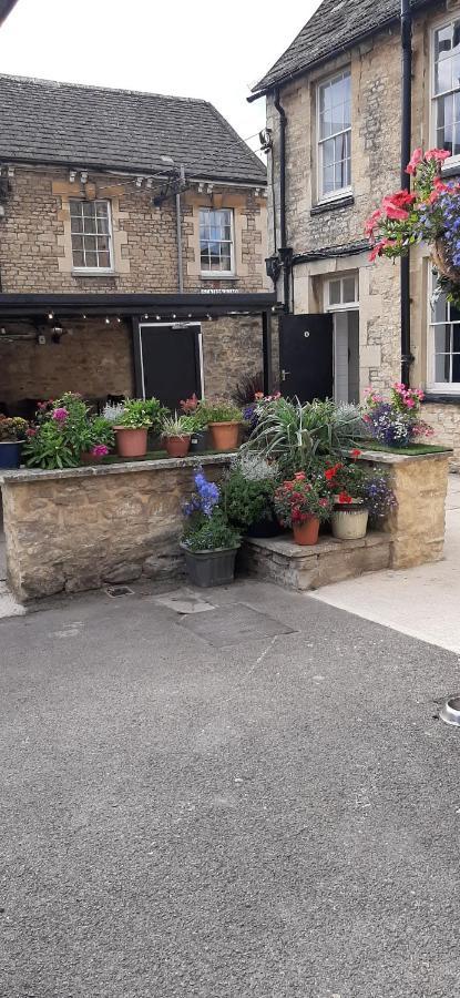 The Swan Hotel Eynsham Buitenkant foto